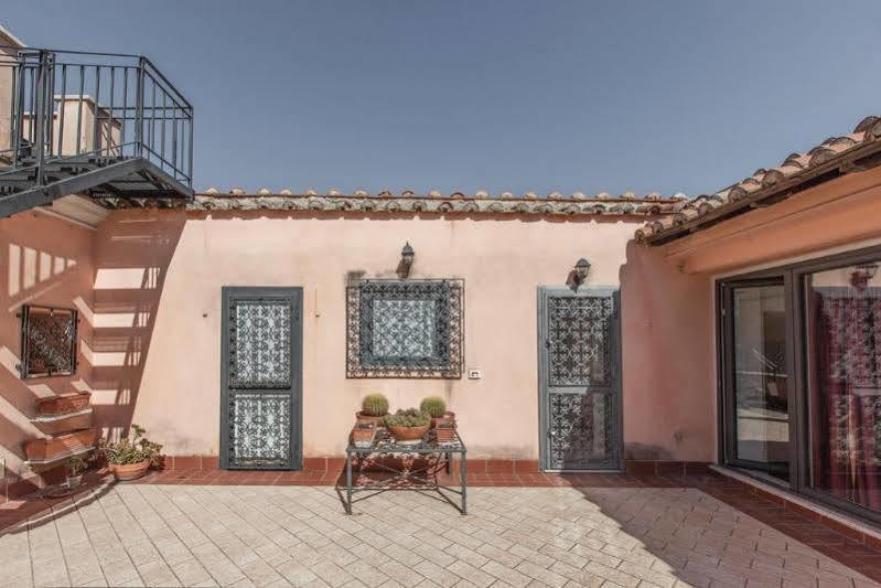 Relais Al Senato Bed & Breakfast Roma Exterior foto